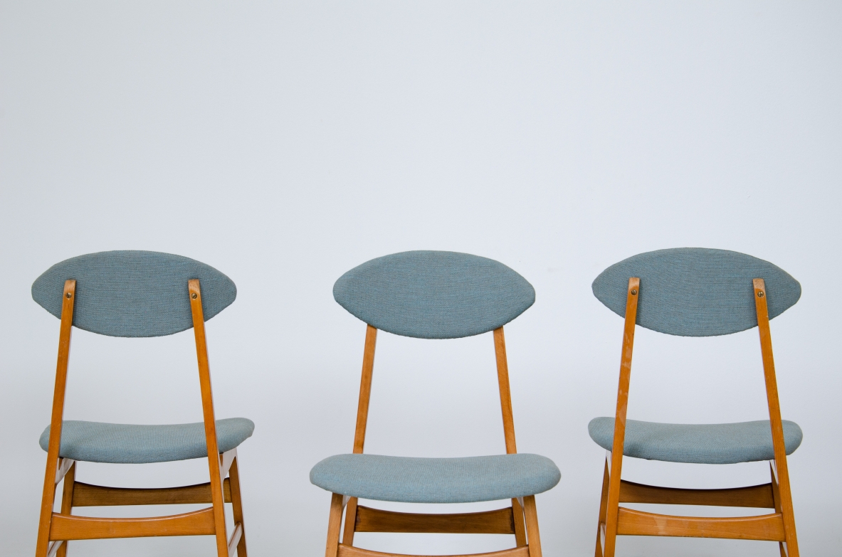 6 chairs with ogive back, wooden frame and cotton upholstery. Italy 1960's.