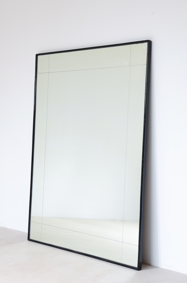 Guglielmo Ulrich  Large mirror with polished wooden frame.  Italian manufacturing 1940s