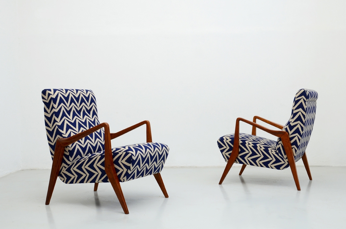 Beautiful pair of modernist 1950's Armchairs in the style of Gio Ponti.