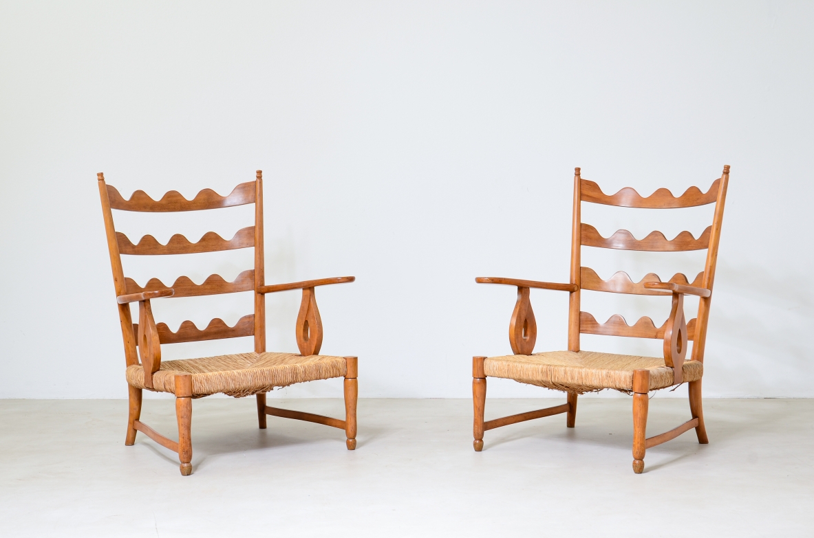 Paolo Buffa (1903-1970)  Rare pair of cherry armchairs with wave-shaped backrest, 1940s. Biblical Furniture Paolo Buffa-Roberto Rizzi