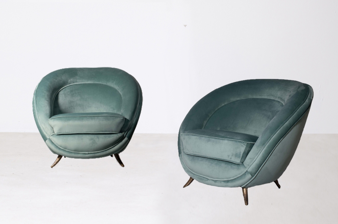 Guglielmo Veronesi  Pair of tub armchairs upholstered in velvet and cotton.  Isa manufacture, Italy, ca. 1950.