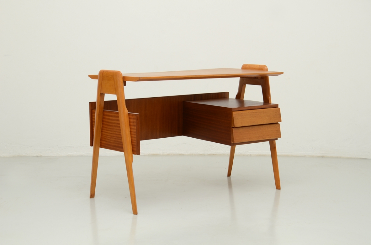 1950's Italian desk in oak