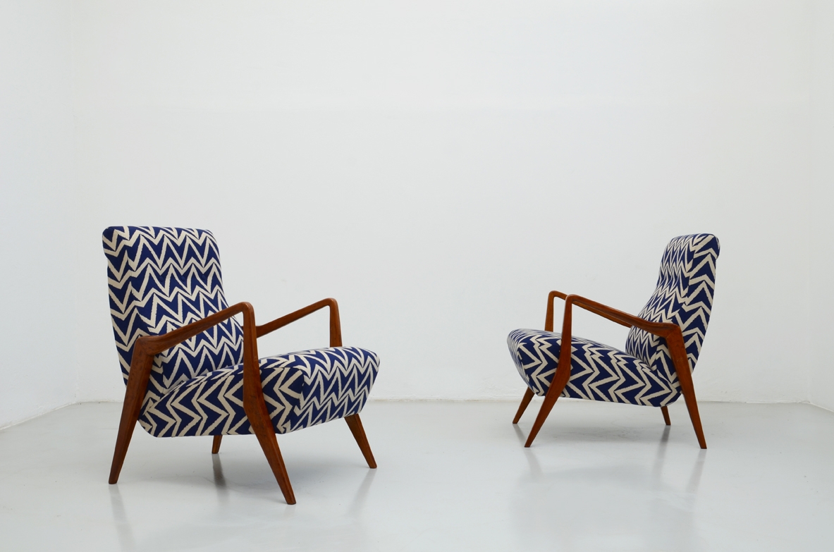 Coppia di poltrone moderniste nello stile di Ponti, 1950ca.