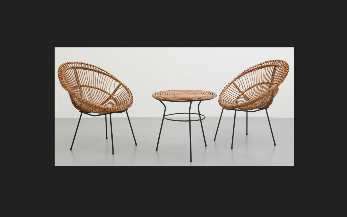 Mid century furniture gallery Milan
