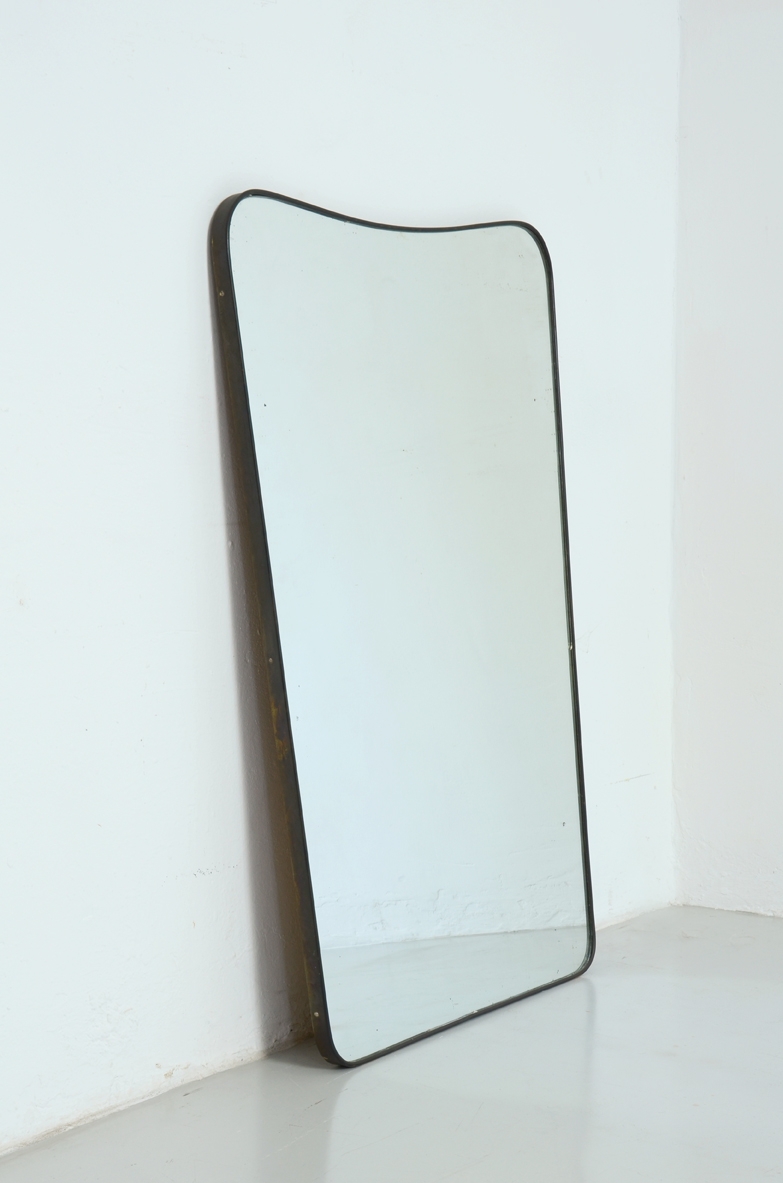 Specchio vintage con cornice in ottone in vendita negozio Milano