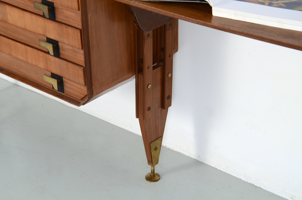 Modern design gallery bookcase interior design shop Milan