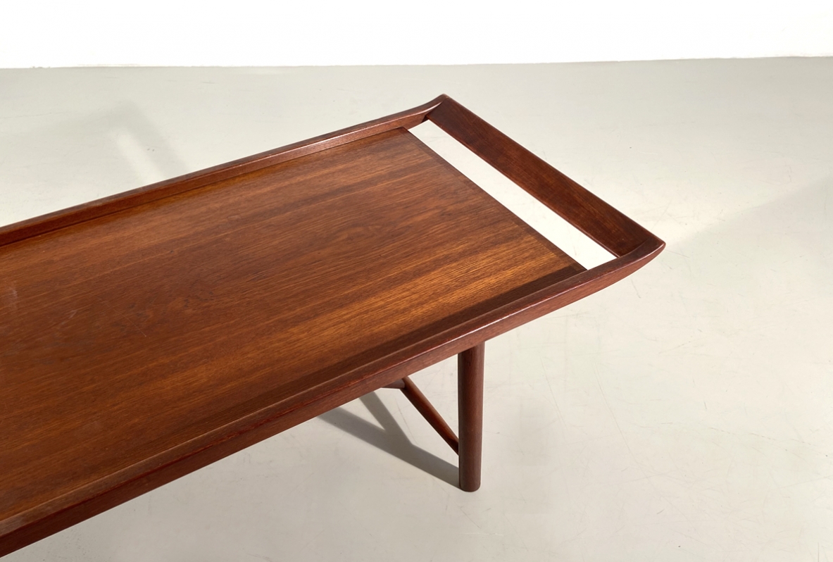 Coffee table in solid wood, Denemark 1950's.
