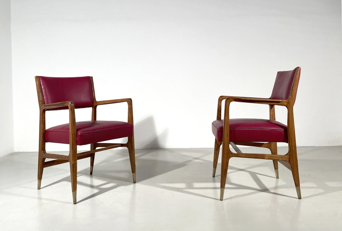 Gio Ponti, unique pair of armchairs in solid wood with seat and back upholstered with original leather, prod.Cassina 1950's.