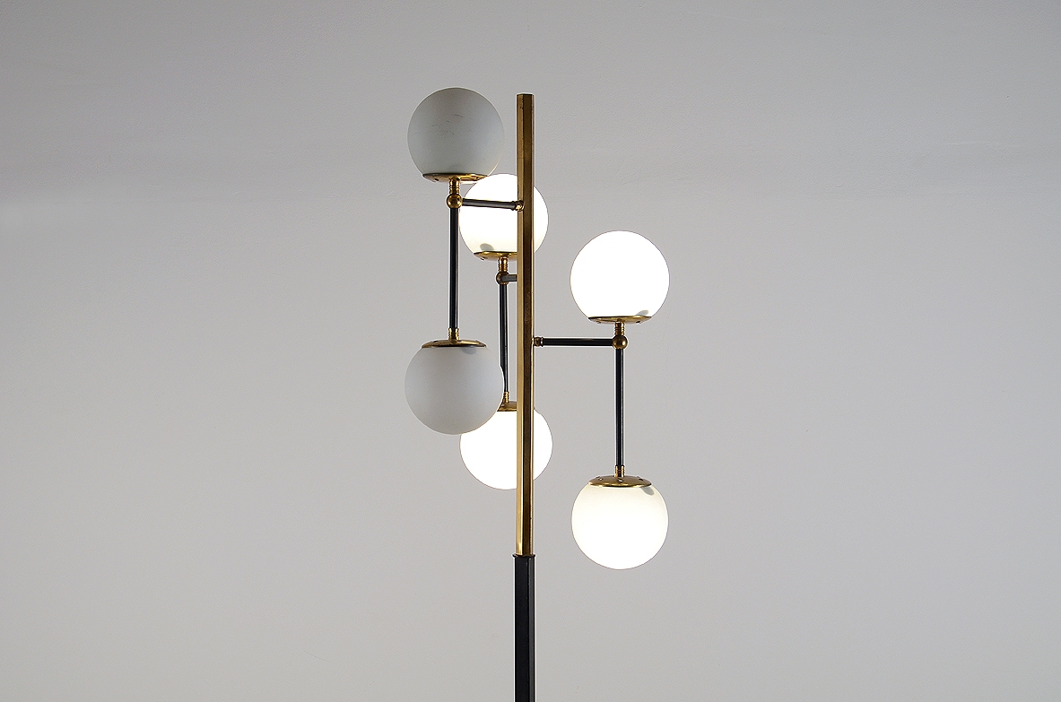 Floor lamp with metal structure and six spherical diffusers in opaline glass, 1950s. 