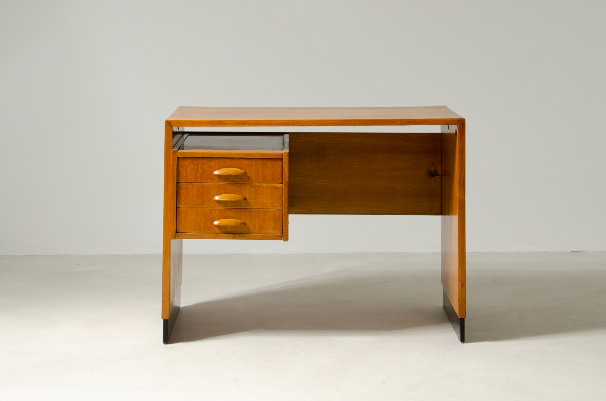 Small Desk in light oak with drawers, Italy 1940's.
