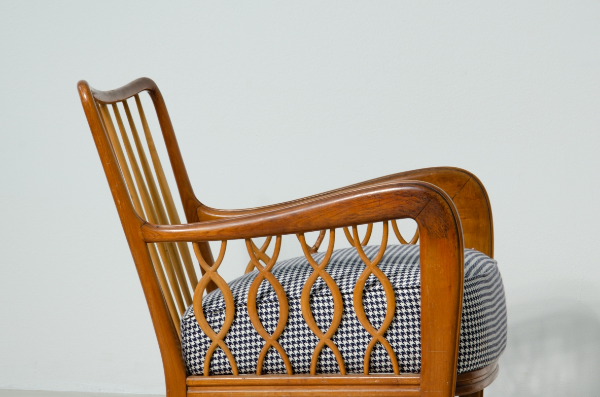 Paolo Buffa (1903 - 1970)  Pair of rare armchairs with ribbon motif in oak wood and upholstered fabric.  Italy, 1940's.