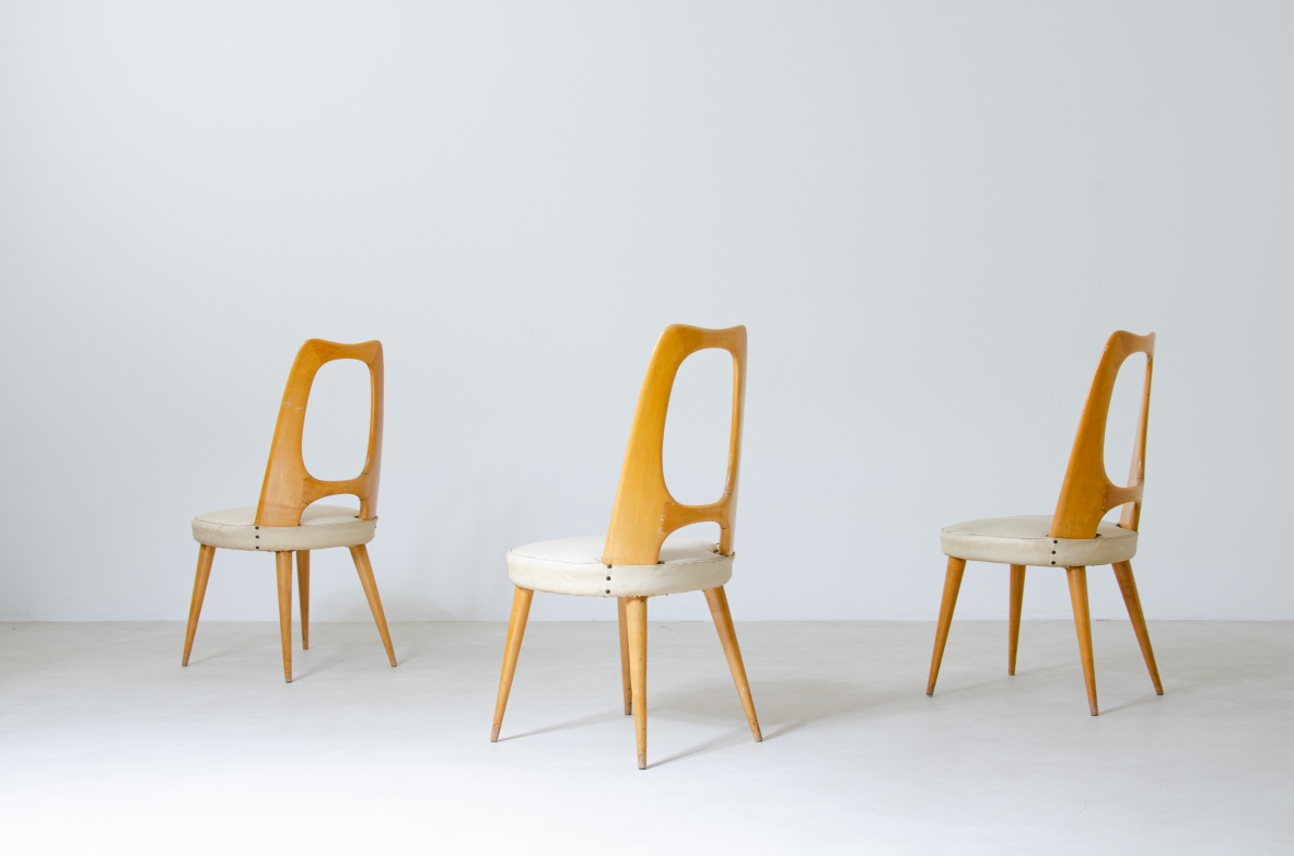 Vittorio Dassi. Set of 6 chairs in maple and fabric upholstery. Italian manufacture, 1950's.
