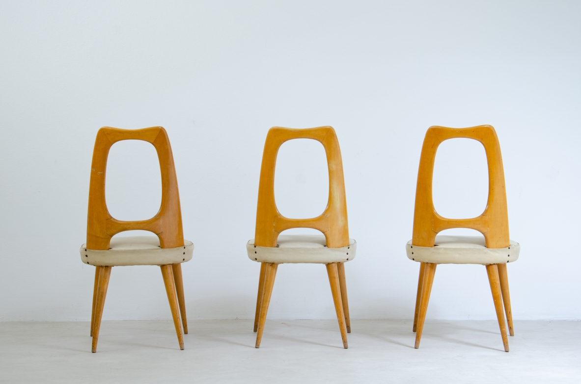 Vittorio Dassi. Set of 6 chairs in maple and fabric upholstery. Italian manufacture, 1950's.