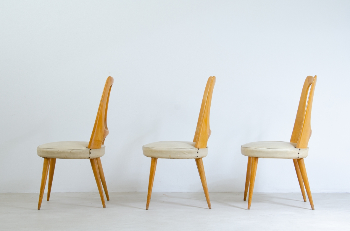Vittorio Dassi. Set of 6 chairs in maple and fabric upholstery. Italian manufacture, 1950's.