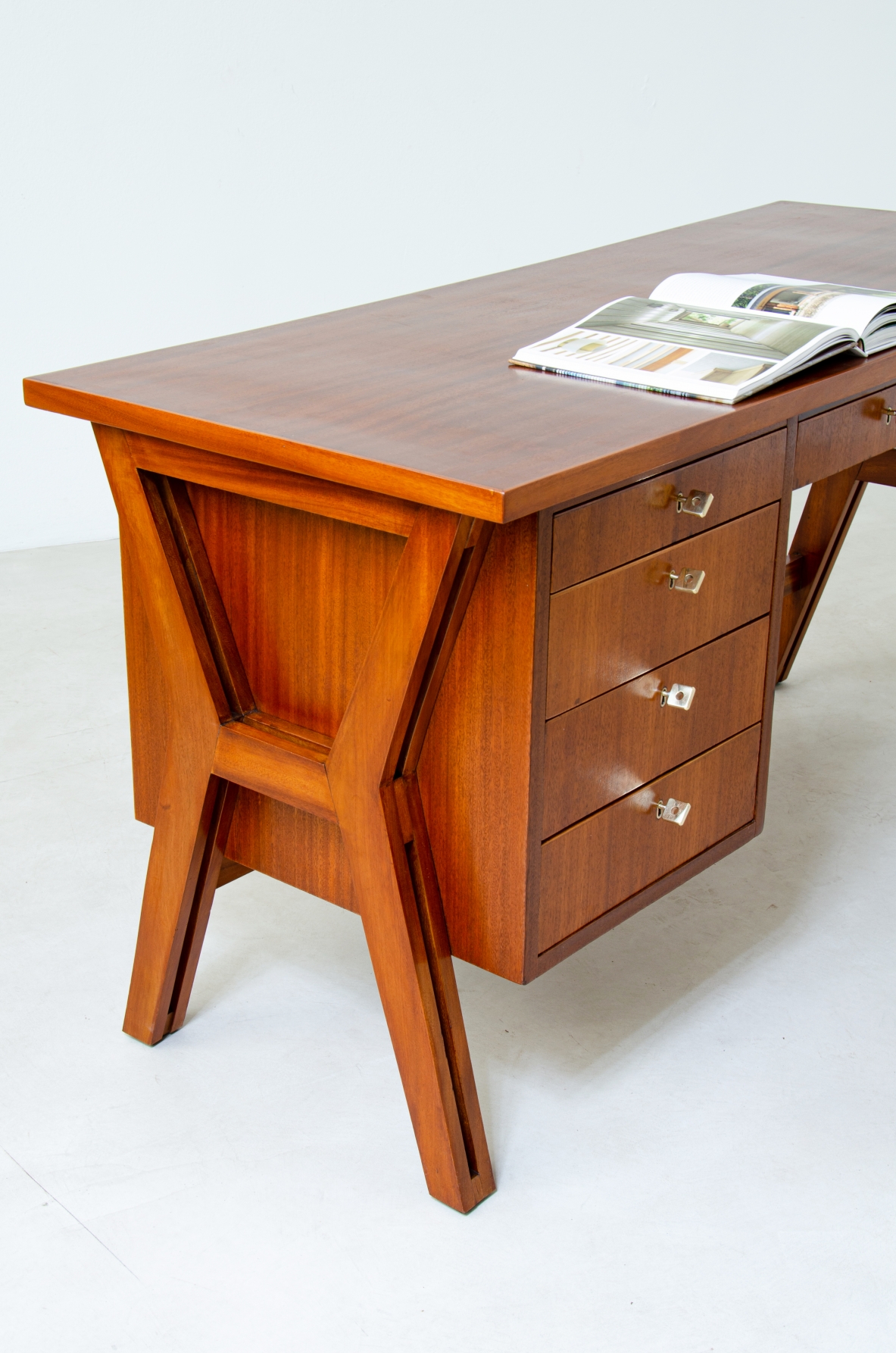 Ico Parisi. Center desk in mahogany. Italian 1960's manufacture