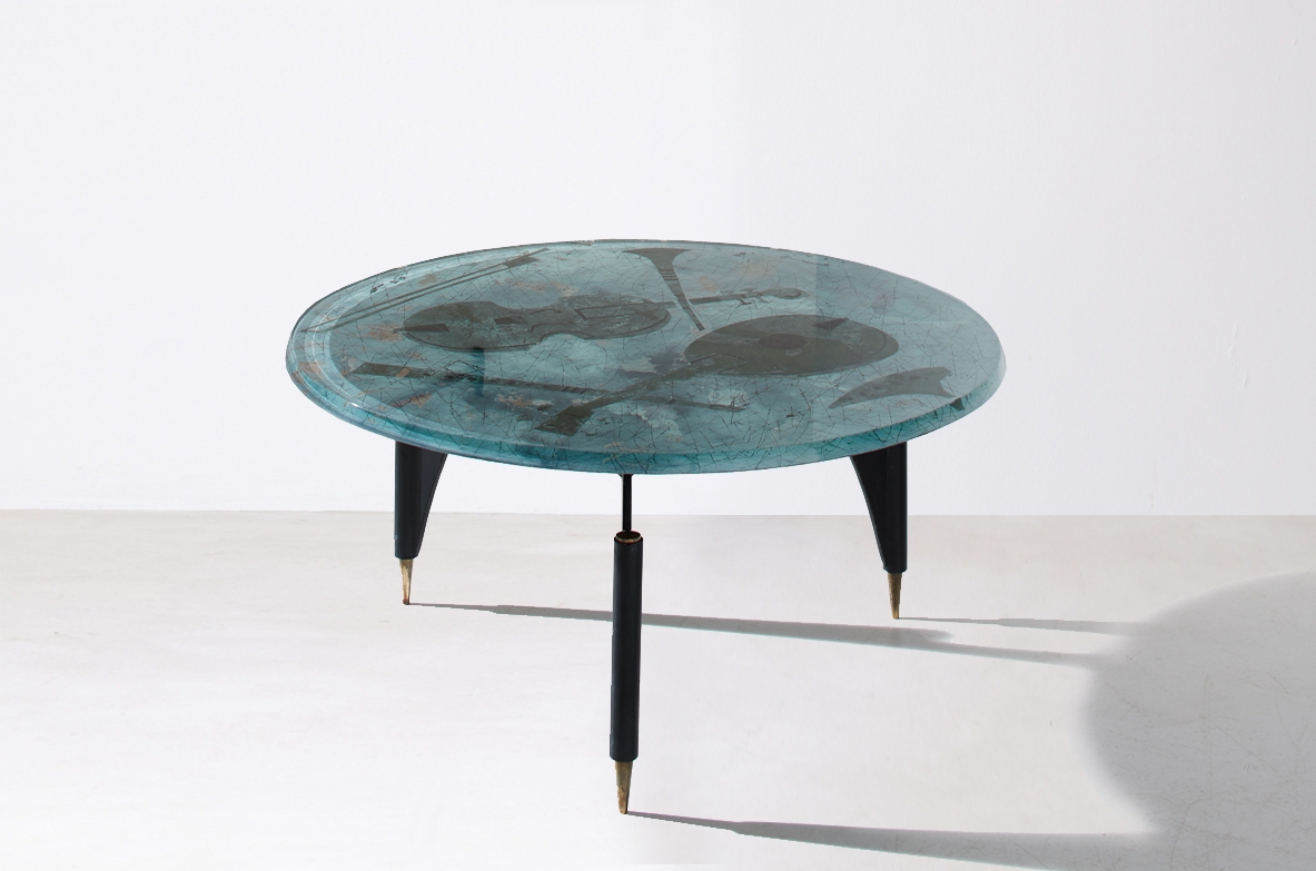 Duilio Barnabè. Coffee table with crystal top and back painted in enamel. Produced by Fontana Arte, 1960s