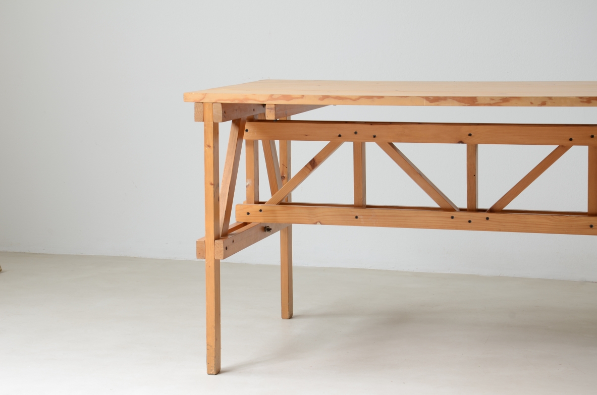 Enzo Mari 1932 - 2020  Tavolo "Effe" in legno grezzo realizzato per Simon Metamobile, 1974.
