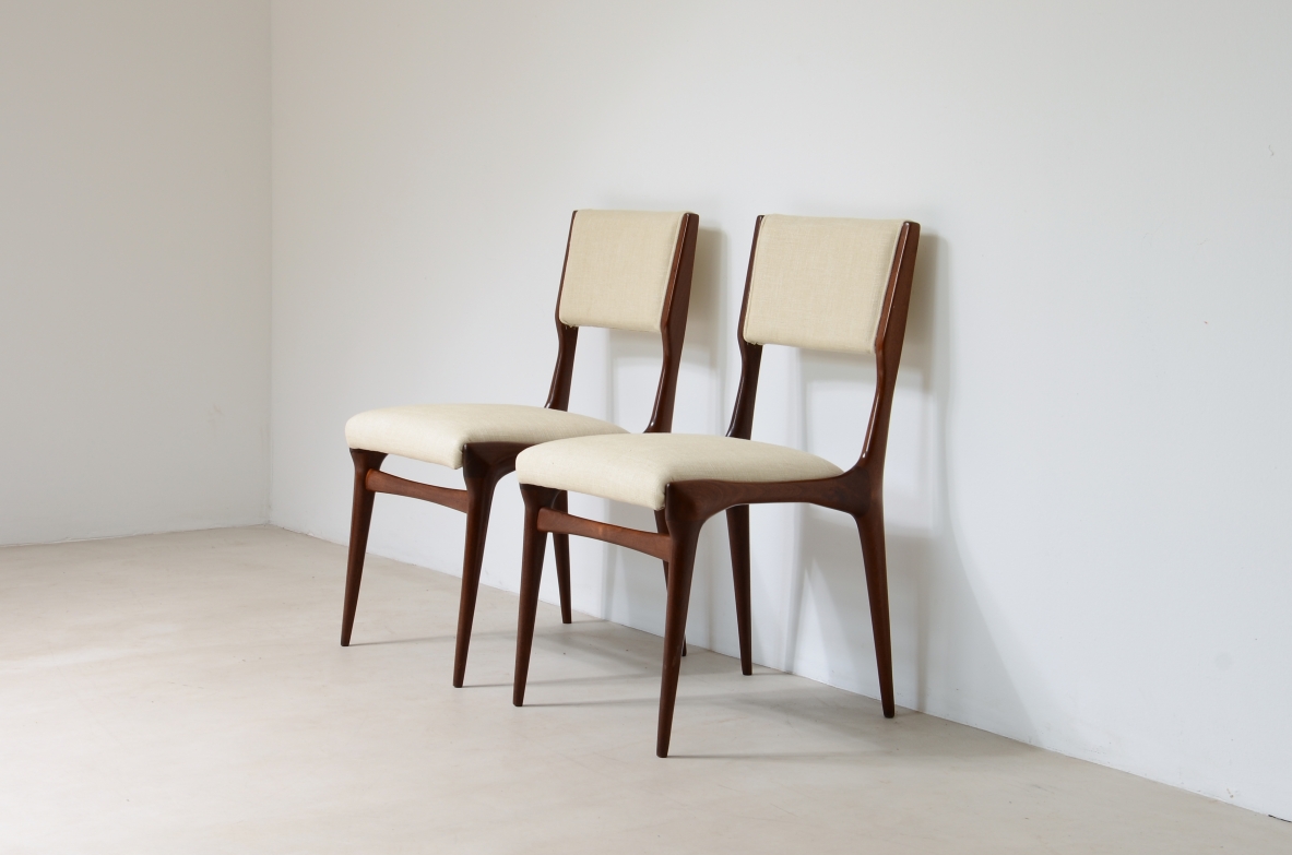 Carlo de Carli Raro set di sei sedie in legno  modello 585 1954 Produzione Cassina.