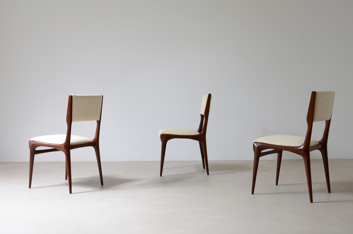 Carlo de Carli Raro set di sei sedie in legno  modello 585 1954 Produzione Cassina.