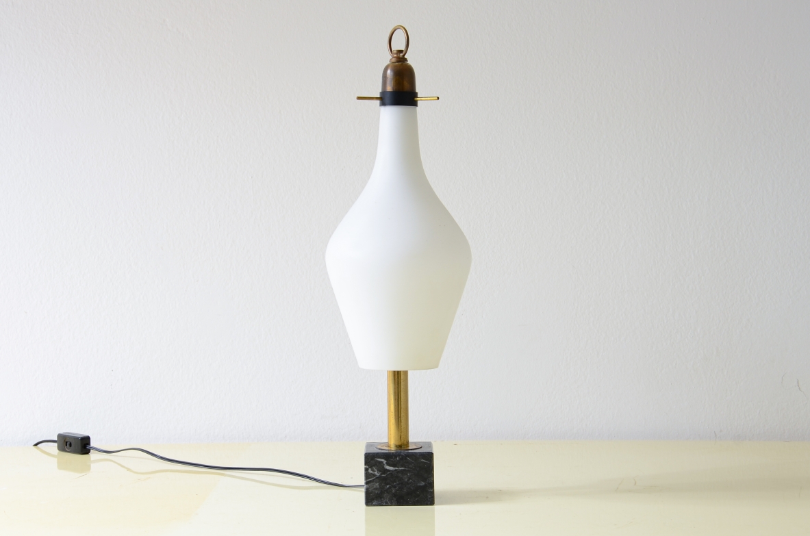 Stilnovo 1950's Table lamp with marble bass and opaline glass