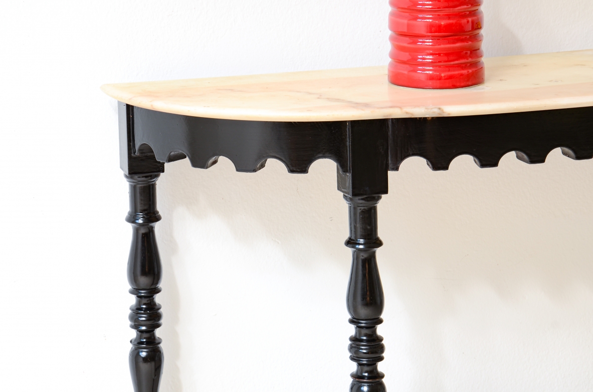 Refined console in shaped and turned wood,Italian 1940s manufacture.
