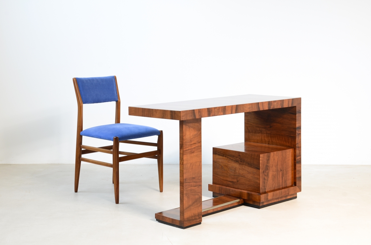 ABV. Borsani Varedo Elegant writing desk manufacture, ca. 1930.