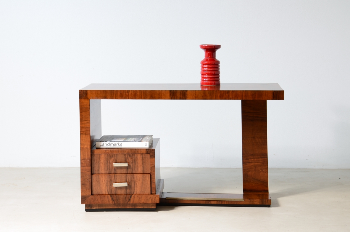 ABV. Borsani Varedo Elegant writing desk manufacture, ca. 1930.