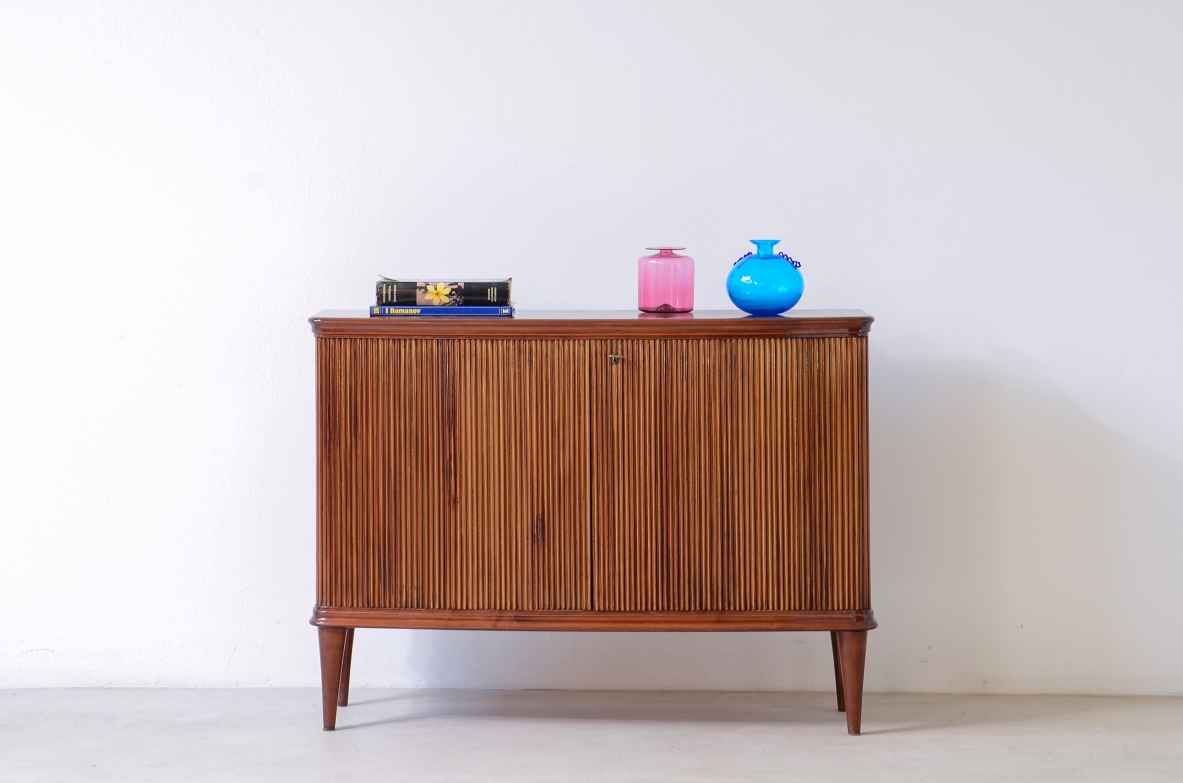Paolo Buffa two-door cabinet with wavy wood front doors, Italian manufacture, 1950