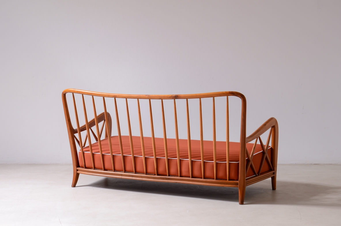 Paolo Buffa.Splendid living room in shaped cherry wood.Manufactured by Serafino Arrighi around 1940.