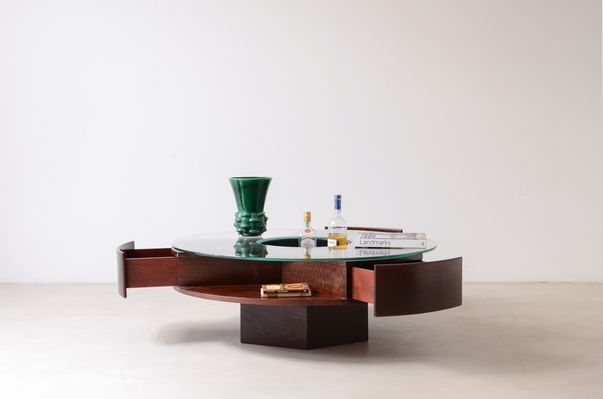 Gianni Moscatelli  Large wooden center table with side drawers, Fumagalli furniture production, 1970s