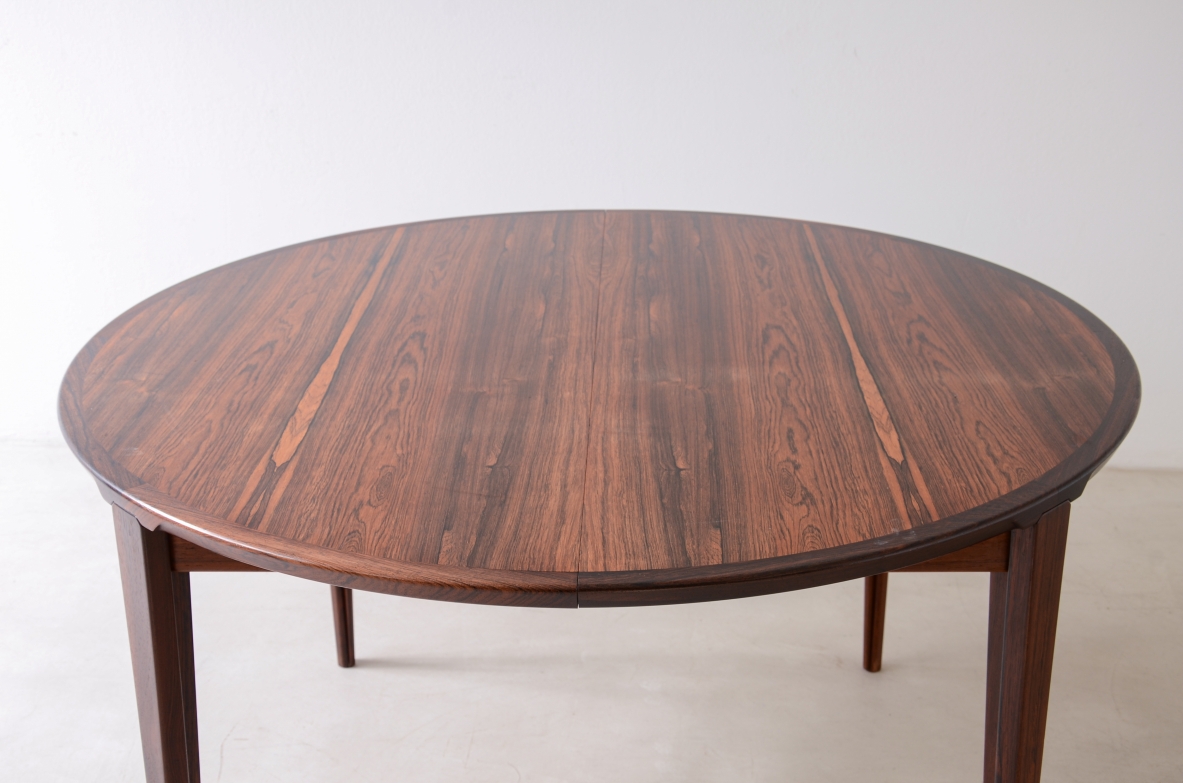 Large extendable table with four legs and two extensions and beautiful quality details.  Denmark 1960ca.