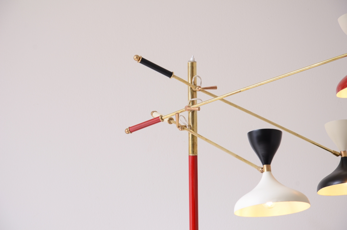 Stilnovo Milano  Rara lampada con stelo in ottone colorato e tre bracci anni 50 Stilnovo Milano  Rara lampada con stelo in ottone colorato e tre bracci anni 50
