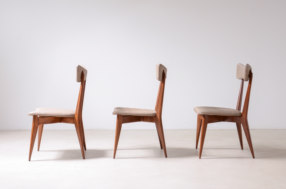 Ico Parisi, Rare set of 6 walnut chairs. Manufactured by F.lli Colombo, Como, 1952.