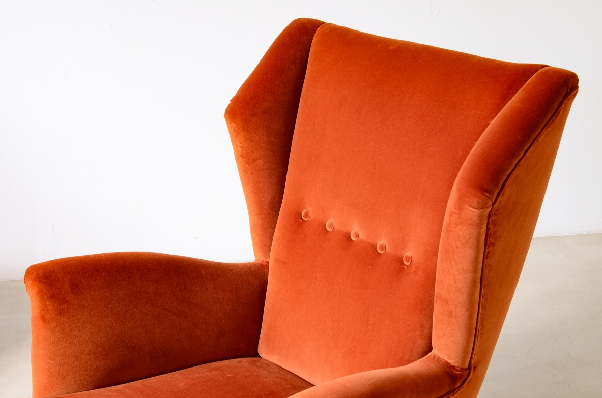Fratelli Rizzi  Pair of armchairs with high backrest and padded velvet upholstery.