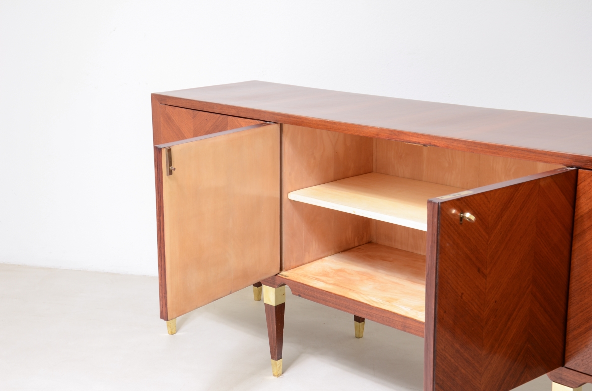Paolo Buffa  Elegant 4-door walnut cabinet with a herringbone pattern on the front ,  Italian Manufacture 1950's