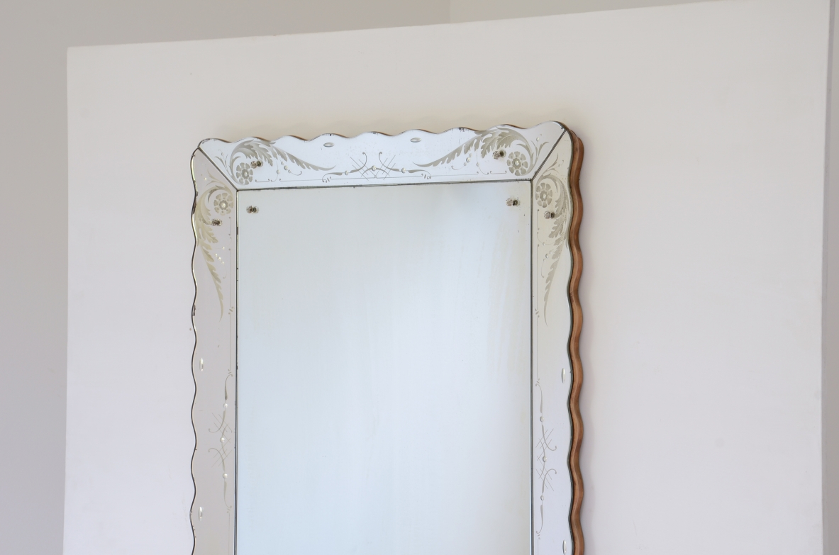 Pietro Chiesa Large mirror Fontana Arte manufacture ca.1930s-40s.