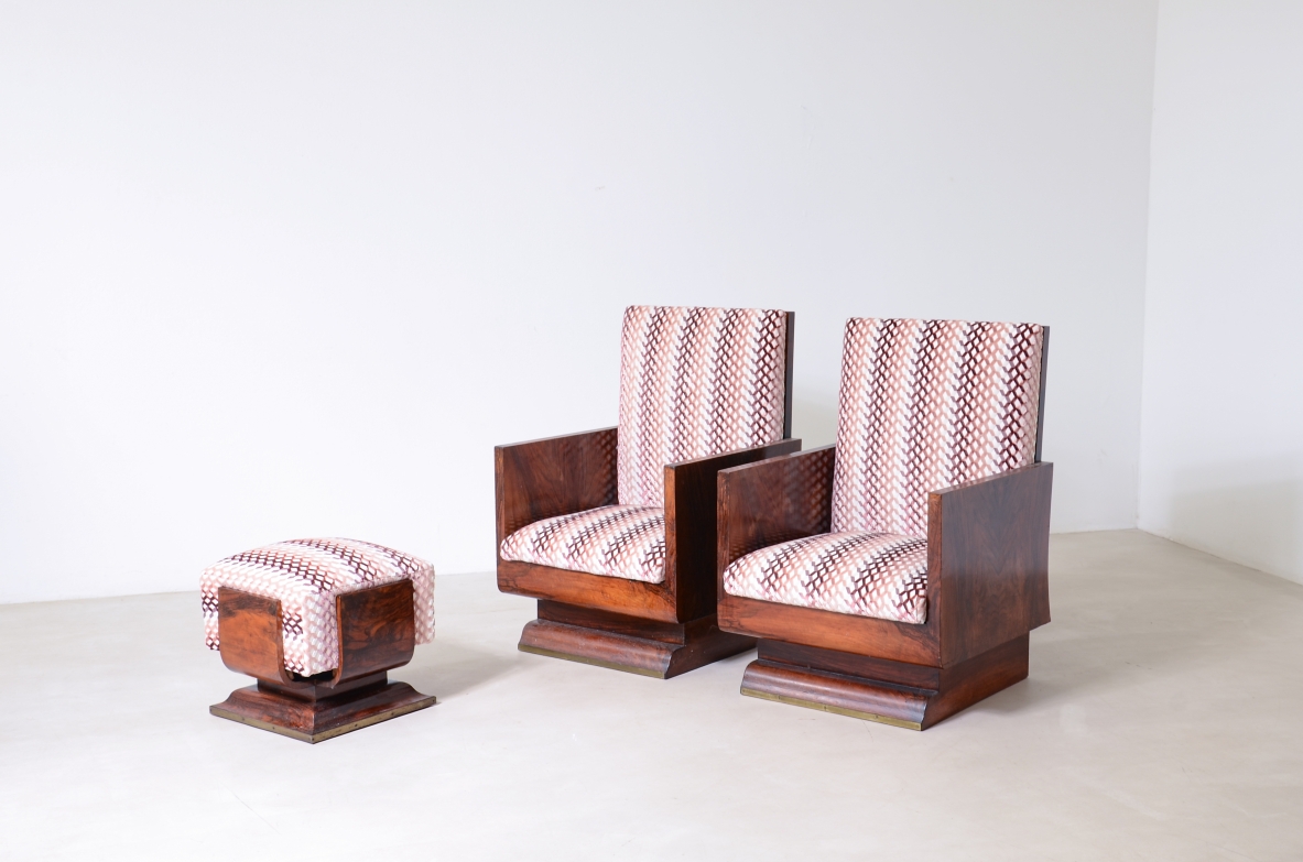 Pair of tub chairs in wood and wood root in padded fabric.  Italian manufacture ca.1930.