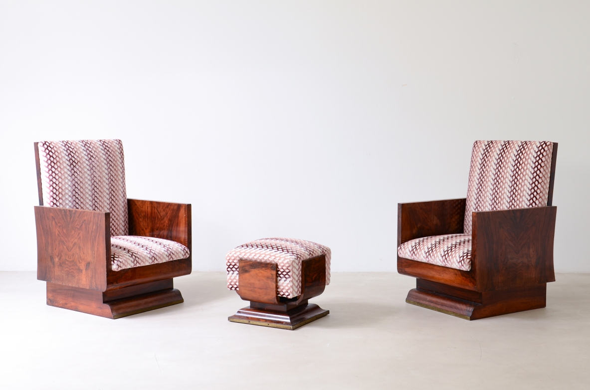 Pair of tub chairs in wood and wood root in padded fabric.  Italian manufacture ca.1930.