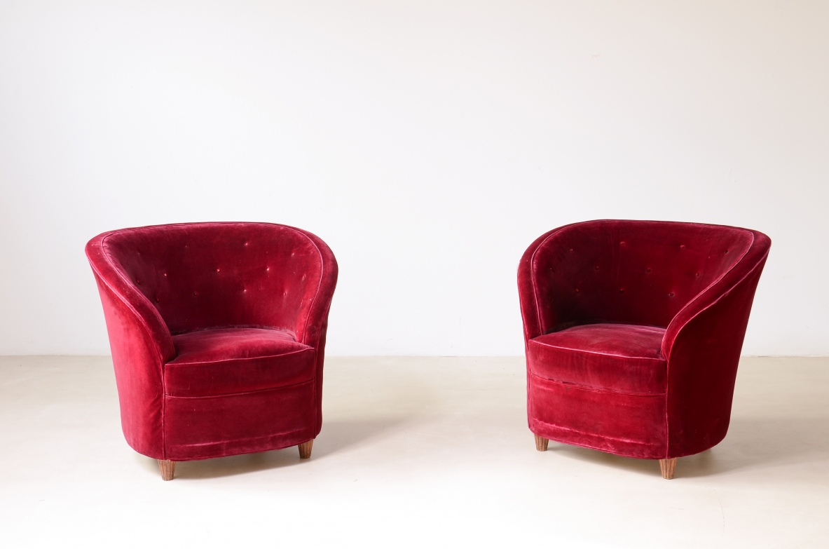 4 shaped wooden armchairs upholstered in velvet.  Italian manufacture, circa 1940.