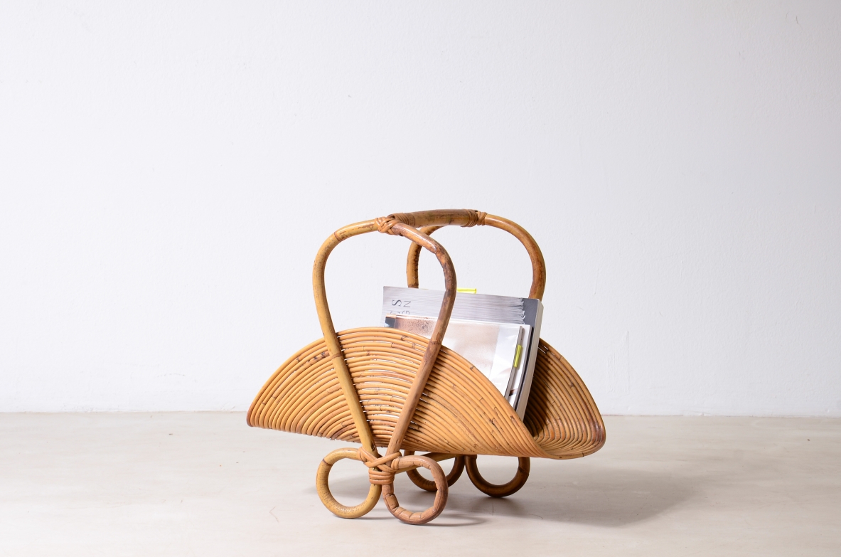 Large magazine rack made of curved rattan.  Italian manufacture, Tuscany, circa 1960s.