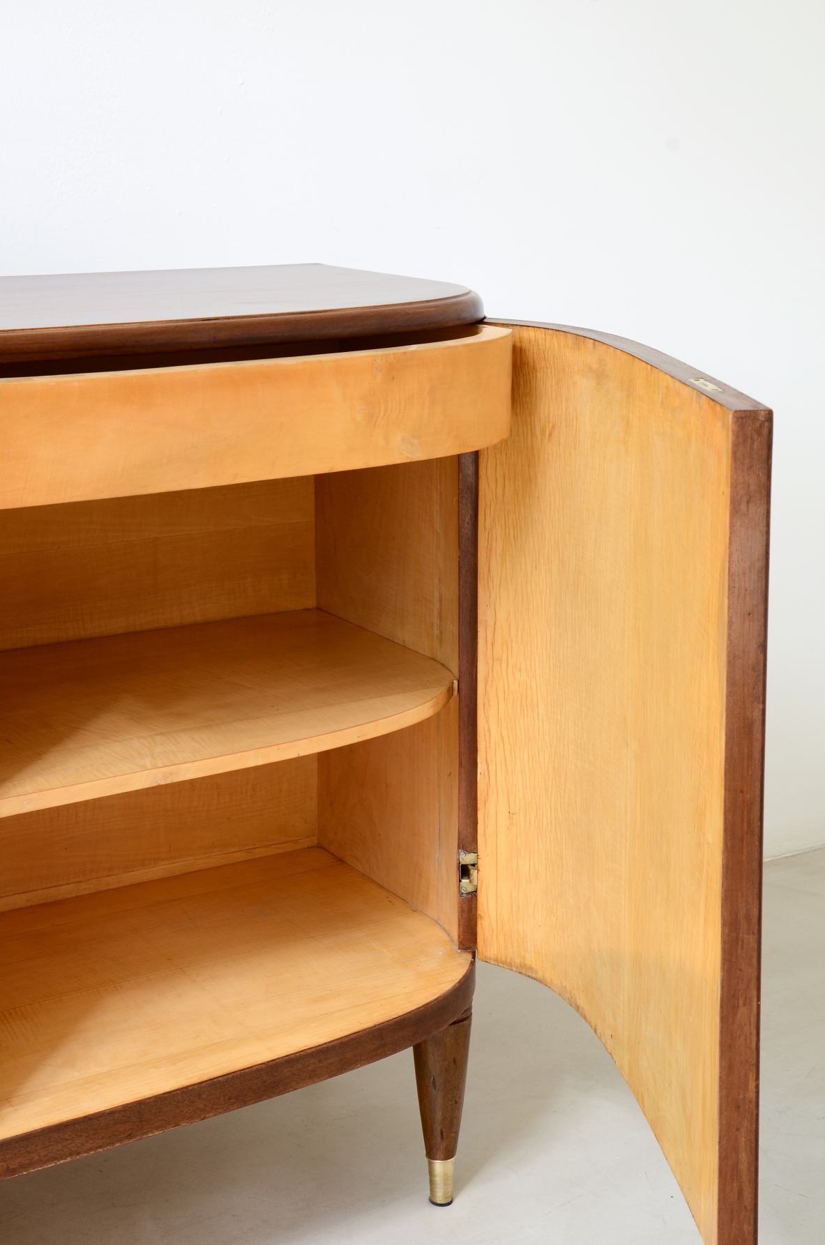 Two elegant twin cabinets in blond wood Borsani 1940