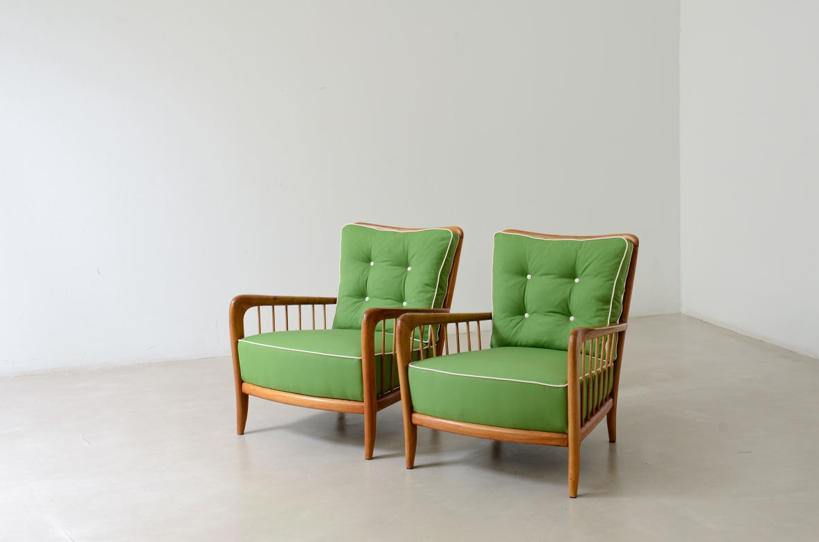 Paolo Buffa Pair of elegant cherrywood armchairs 1935