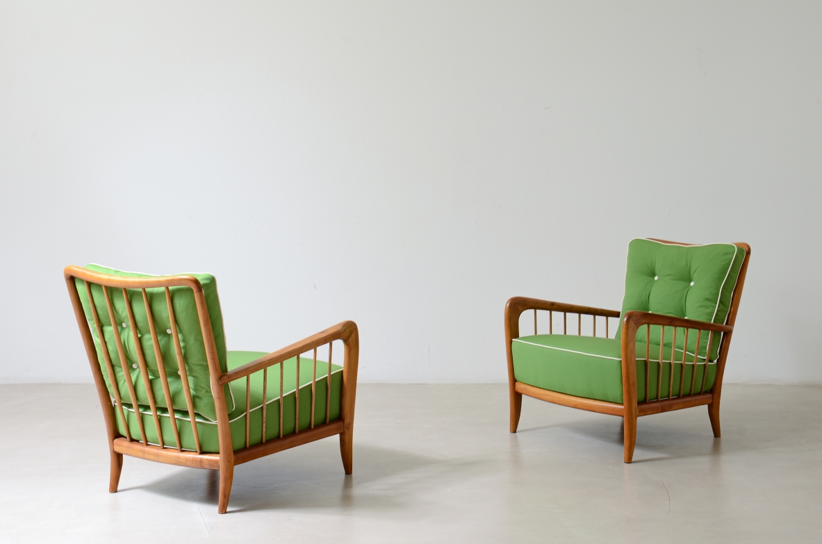 Paolo Buffa Pair of elegant cherrywood armchairs 1935