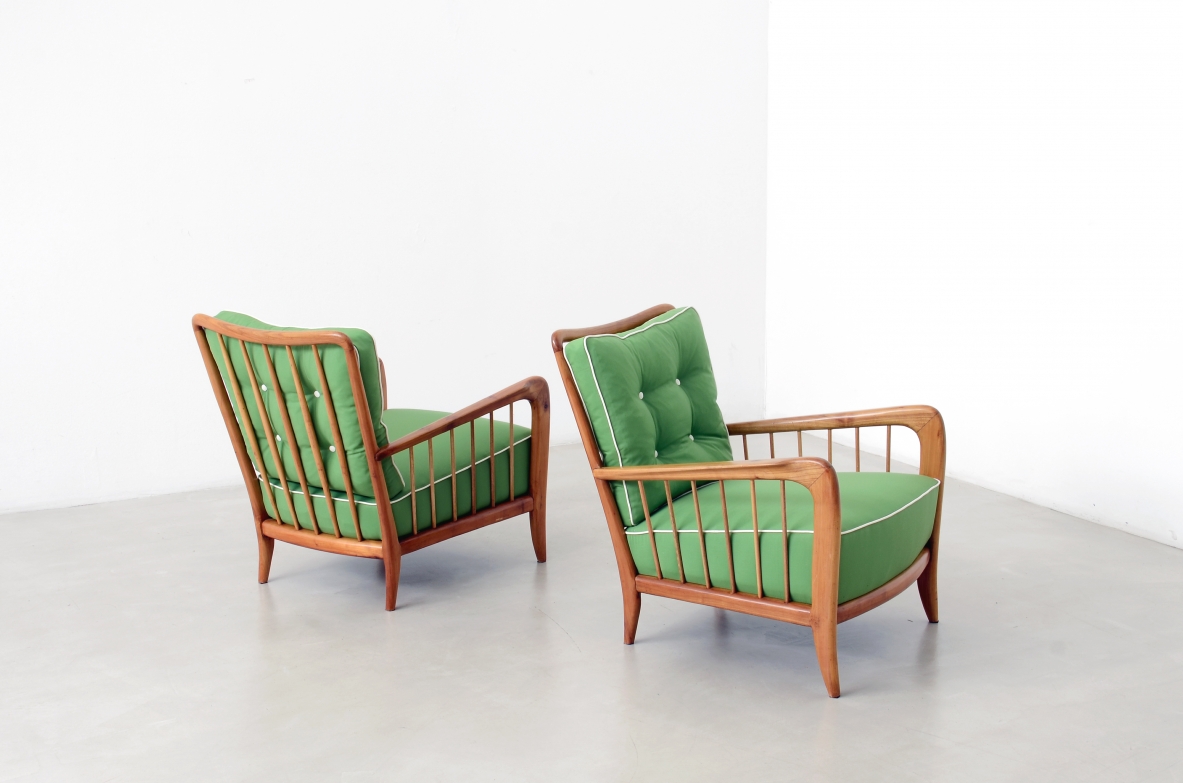 Paolo Buffa Pair of elegant cherrywood armchairs 1935