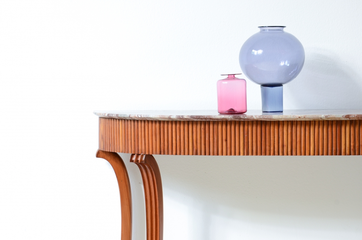 Elegant console table with a reeded wood band. Attr: Paolo Buffa, Italian manufacture, ca. 1940.