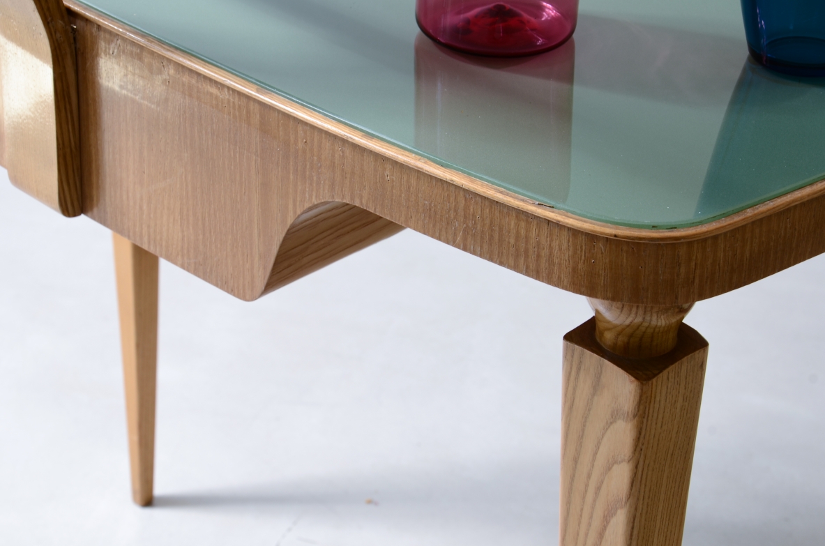 Elegant ash vanity console. Italian manufacture, circa 1940.