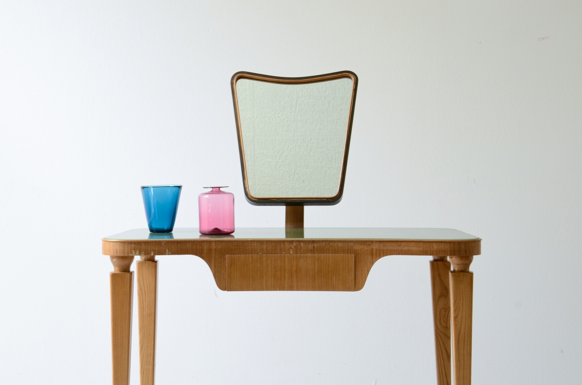 Elegant ash vanity console. Italian manufacture, circa 1940.