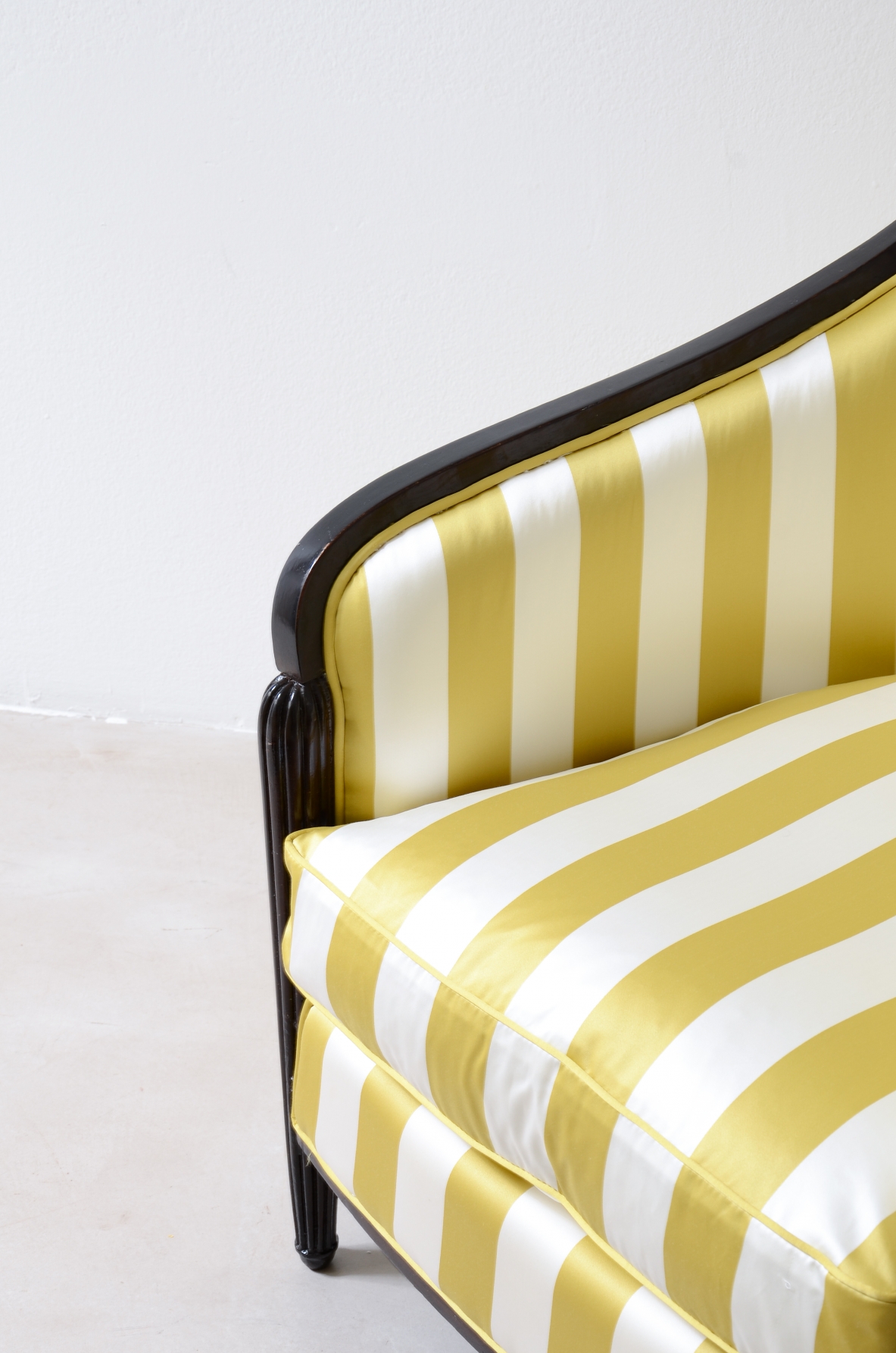 Pair of elegant armchairs French manufacture, Art Deco period, ca. 1930.