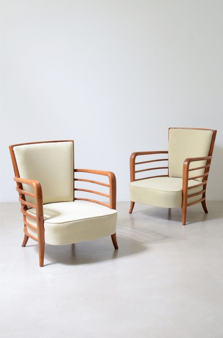 poltroncine vintage con braccioli in ciliegio