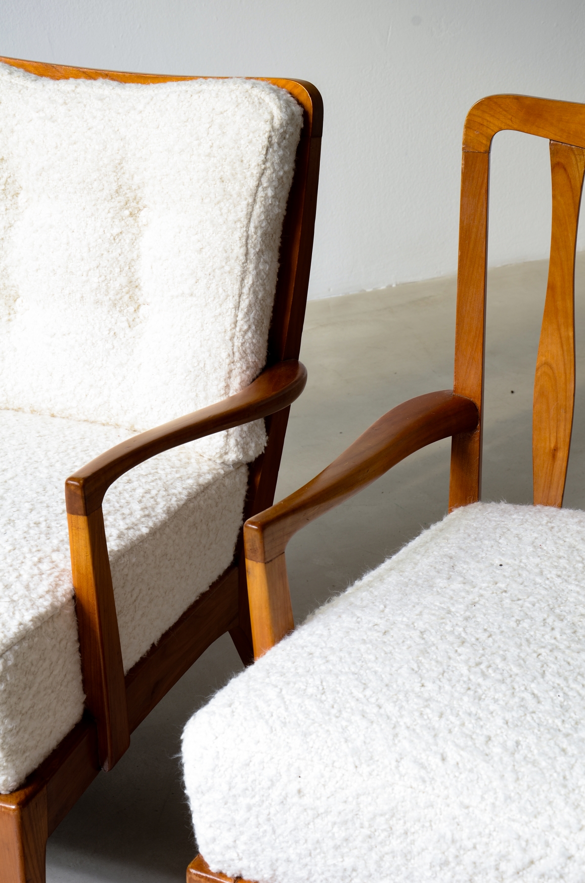 small armchairs in shaped cherry wood, Attributed to Paolo Buffa, circa 1940–50.